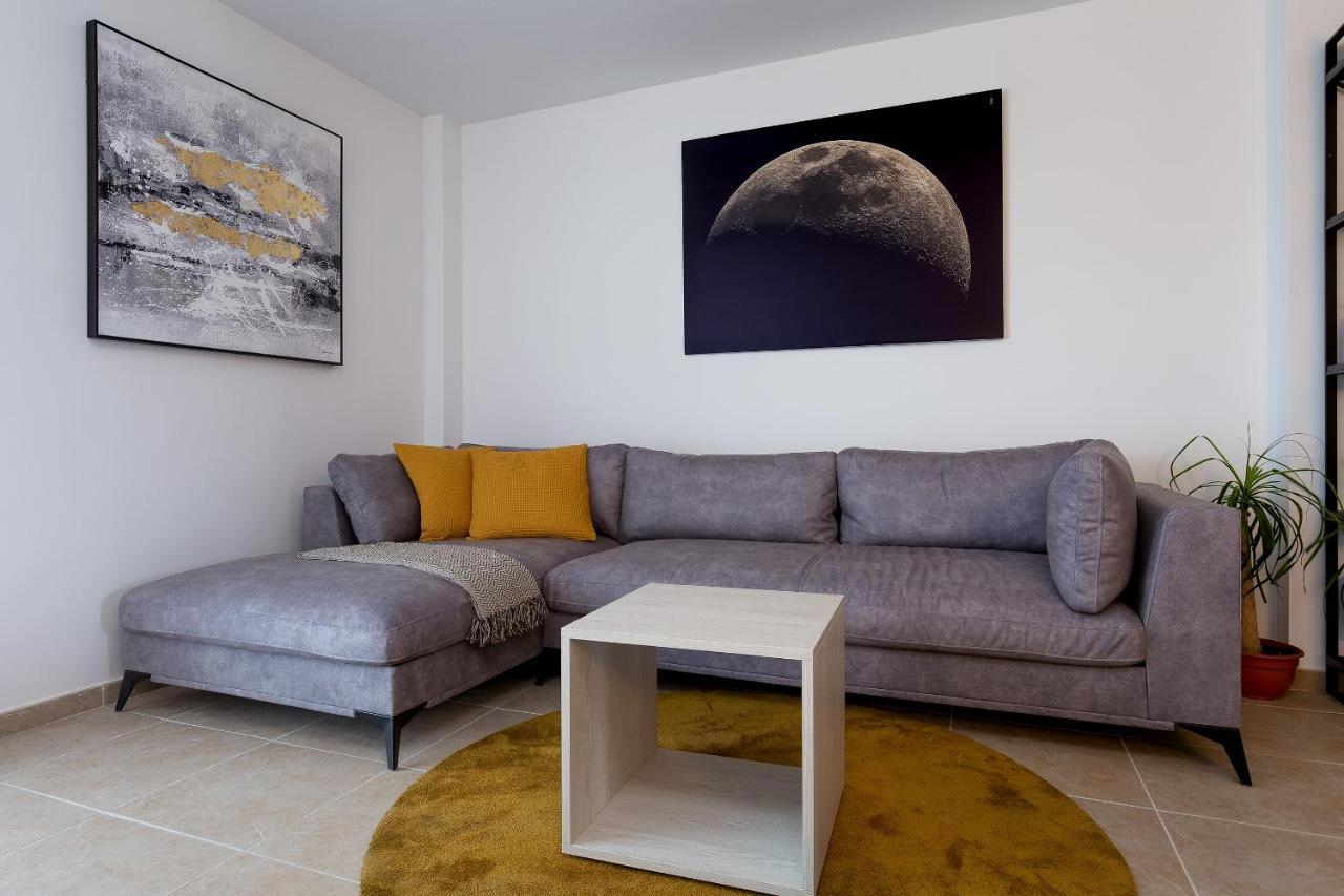 Appartamento Nido 550 Garbi Roses Esterno foto